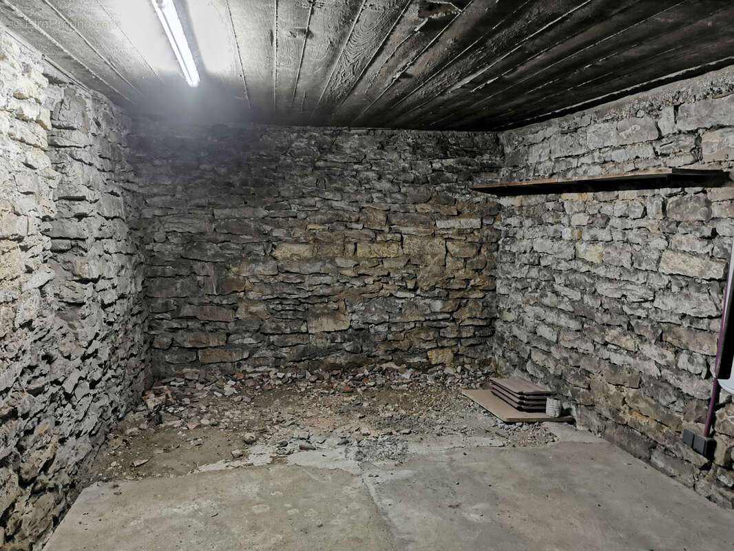 Maison de village en pierres sur MONTALIEU-VERCIEU - photo 14
