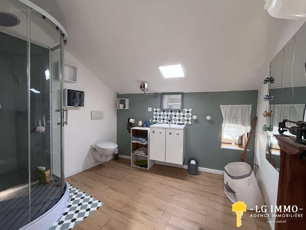 Maison à MORTAGNE-SUR-GIRONDE