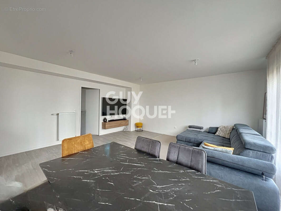 Appartement à STAINS