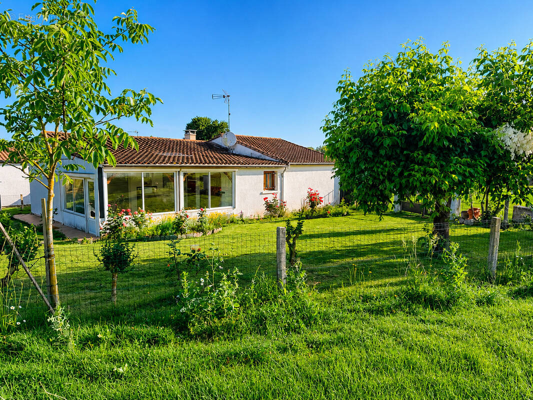 Photo 1 - Maison à MONSEGUR