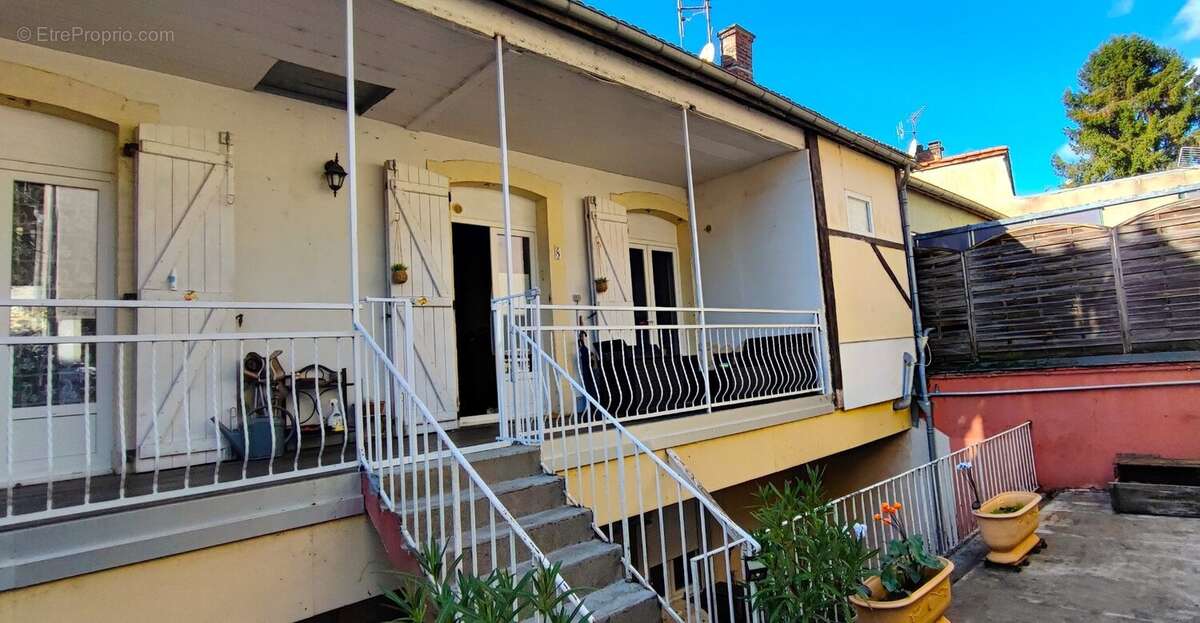 Grand appartement T4 avec extérieur et garage véhicule - photo 17
