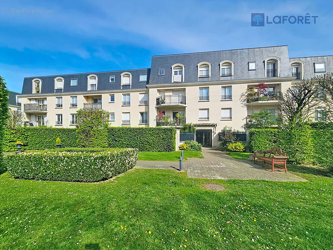 Appartement à MAGNY-LE-HONGRE