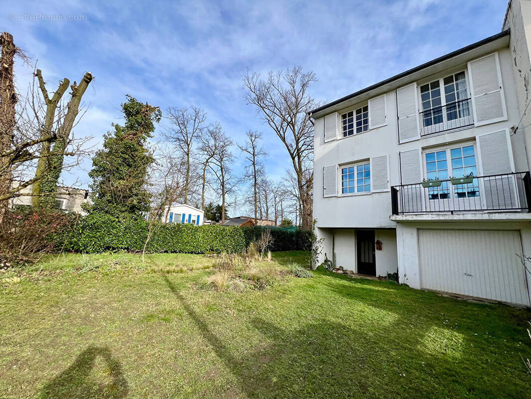 Maison à CONFLANS-SAINTE-HONORINE