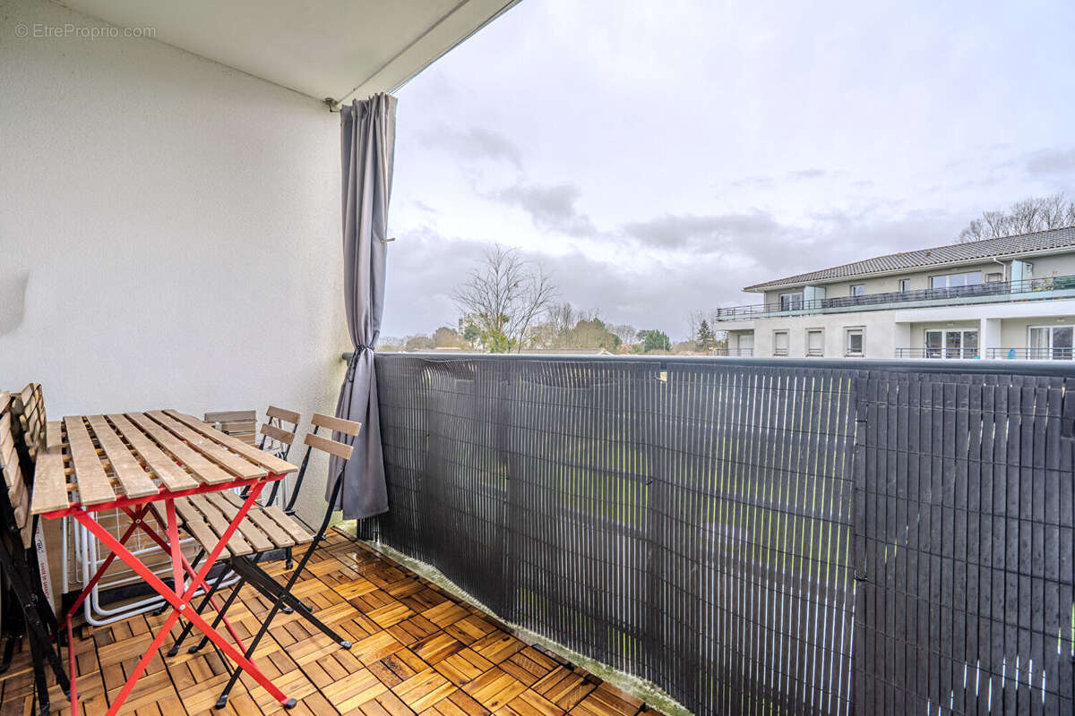 Appartement à VILLENAVE-D'ORNON