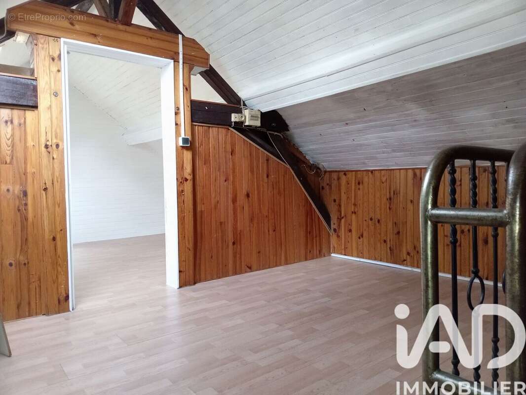 Photo 5 - Maison à GENELARD