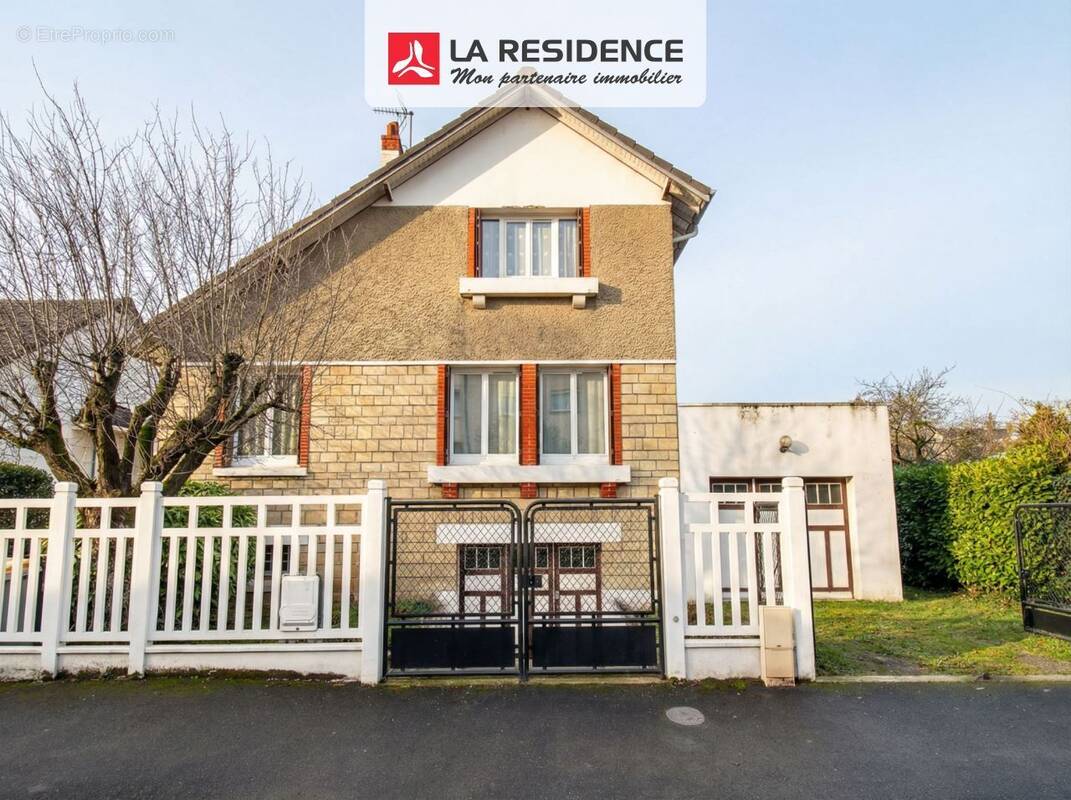 Maison à CONFLANS-SAINTE-HONORINE