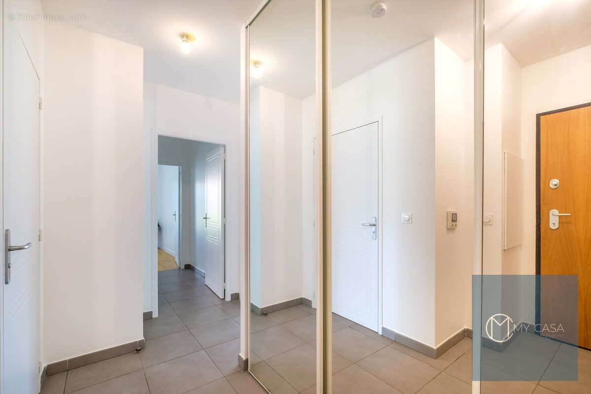 Appartement à RILLIEUX-LA-PAPE