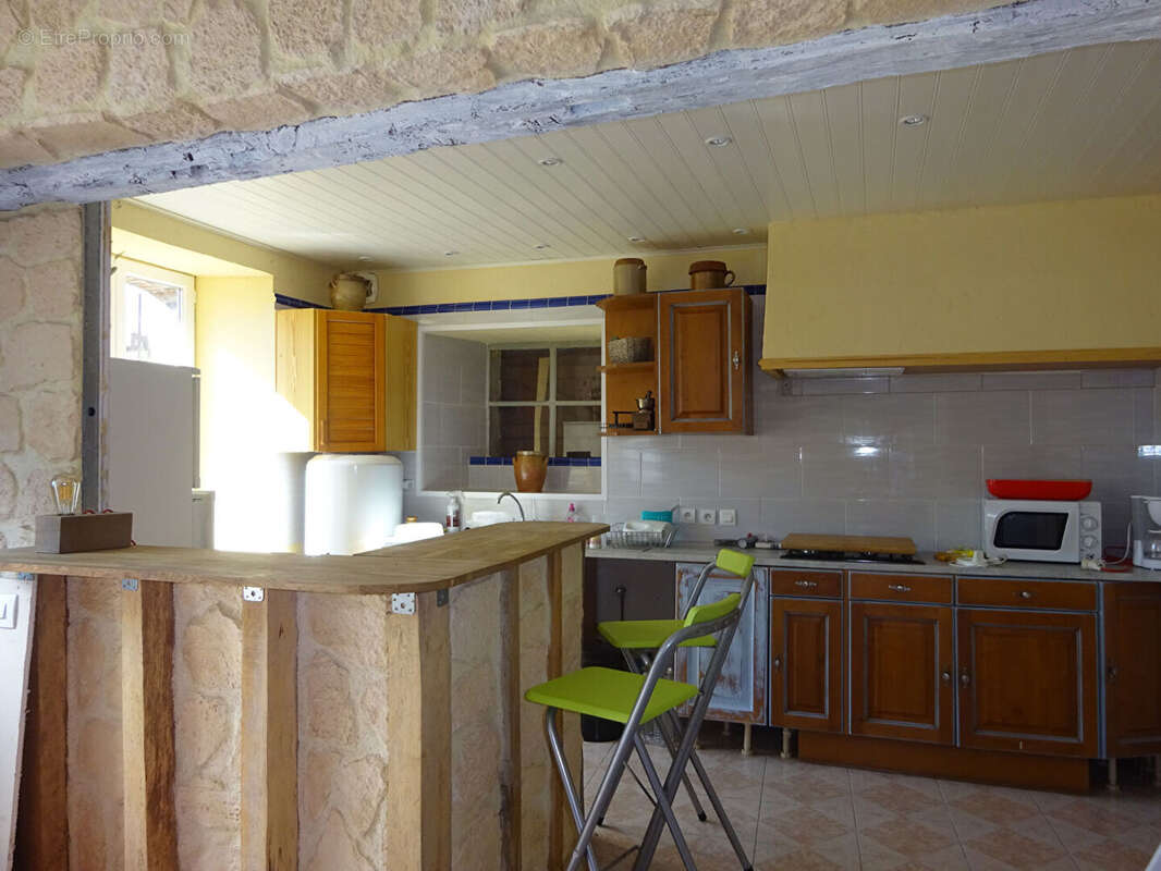 Maison à GREEZ-SUR-ROC