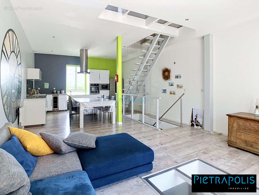 Appartement à CORCELLES-EN-BEAUJOLAIS