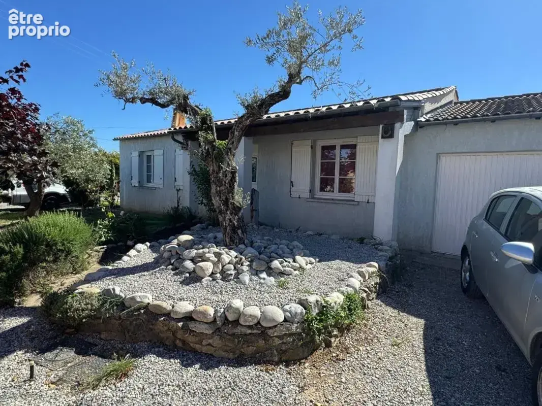 Maison à PEYRUIS