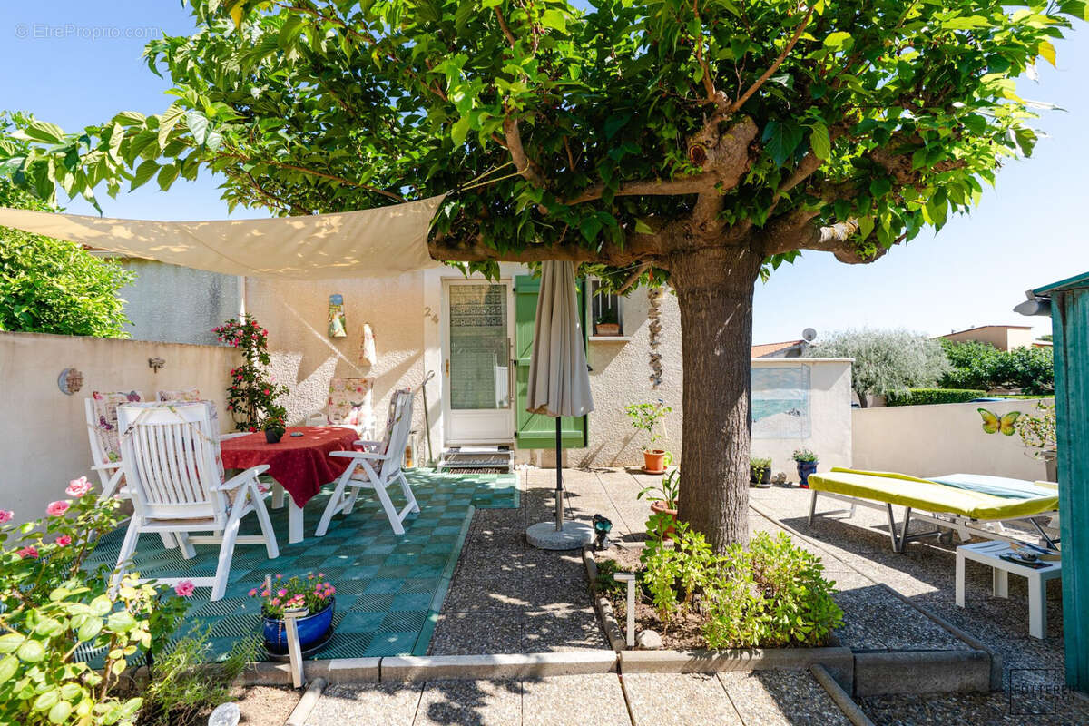 Maison 45 m² à Fleury  - photo 2