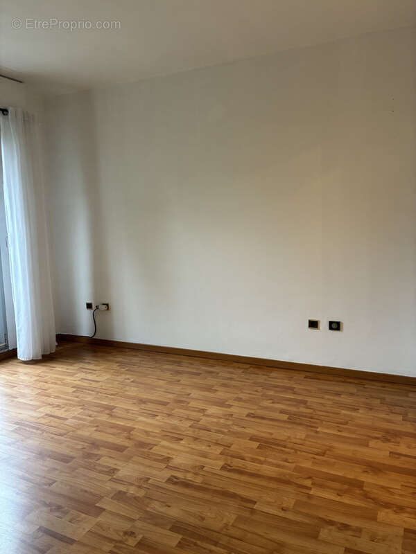 Appartement à MONTROUGE