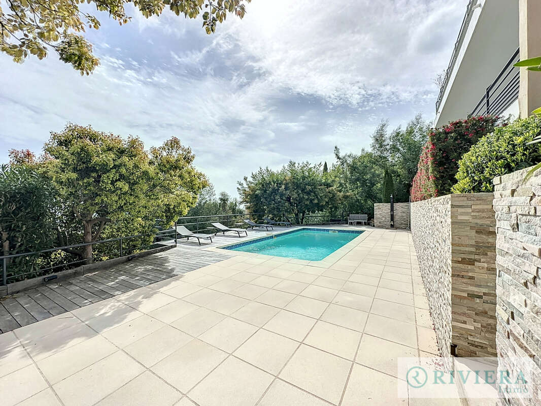 Maison à MANDELIEU-LA-NAPOULE