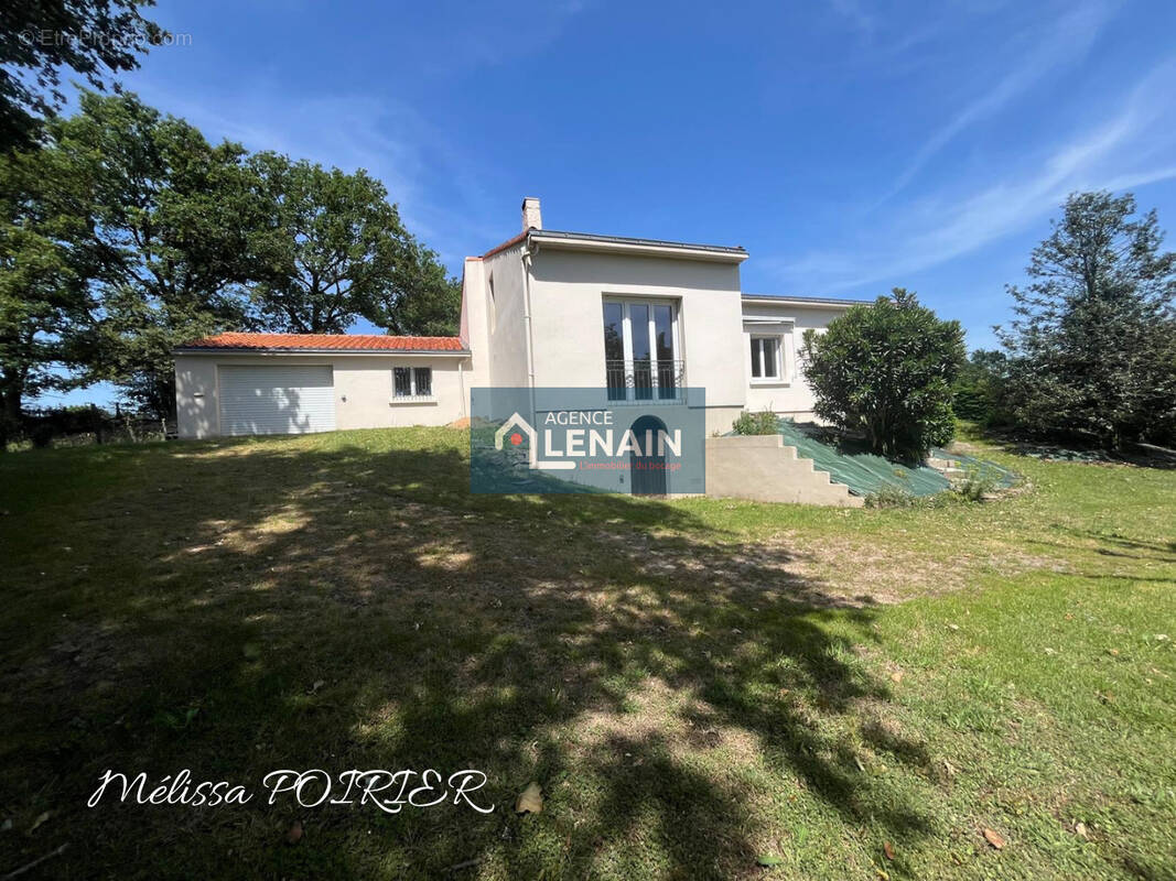 Maison à MORTAGNE-SUR-SEVRE