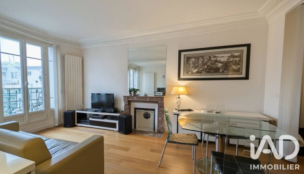 Photo 1 - Appartement à CLICHY