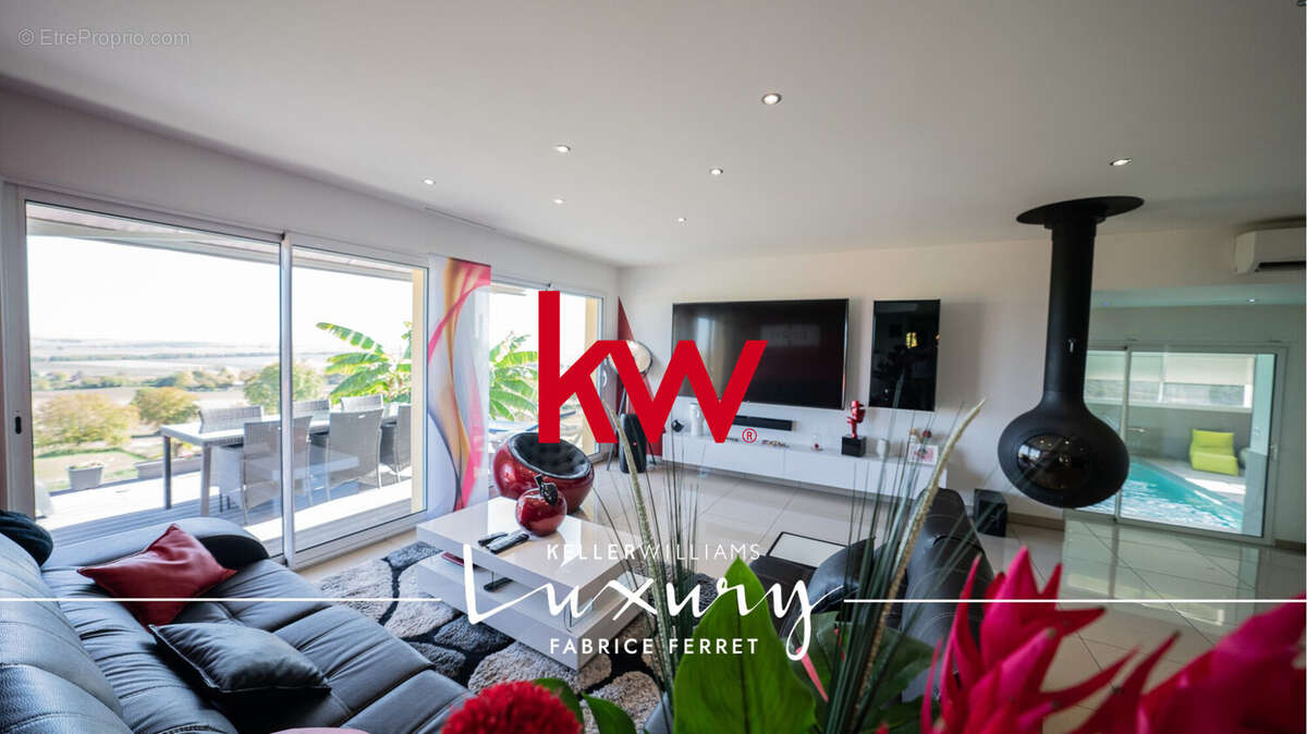 Maison 8 pièces 285 m² à vendre à Artonne (63460) - photo 3