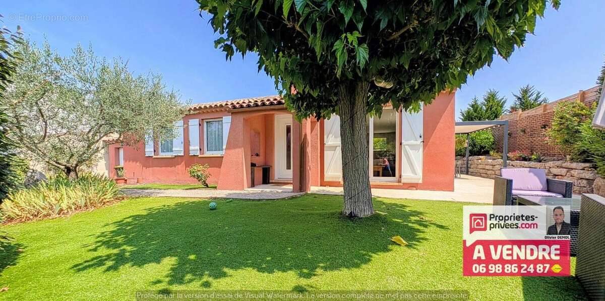 RARE VILLA DE PLAIN-PIED avec piscine et garage à 15 mn de Mandelieu ! - photo 2