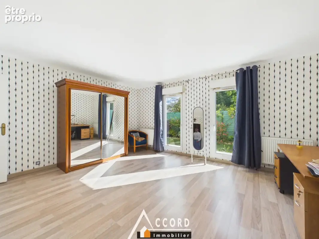 Appartement 5 pieces rez de jardin - photo 12
