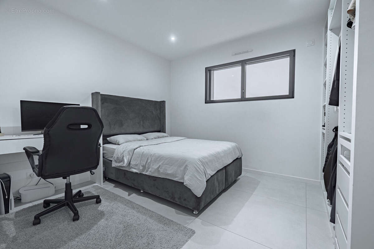 Maison Saint Sylvain d'Anjou 5 pièce(s) 130.29 m2 - photo 5