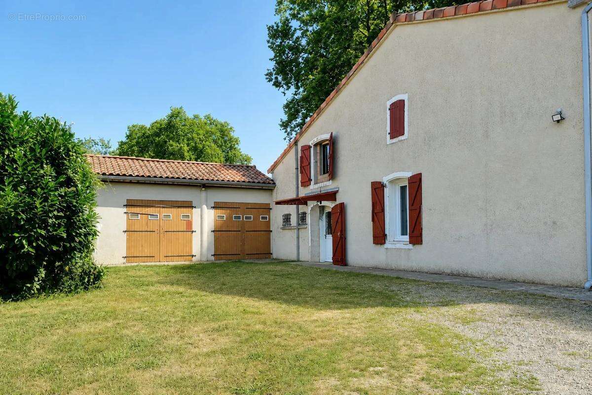 Maison à CASTELSARRASIN