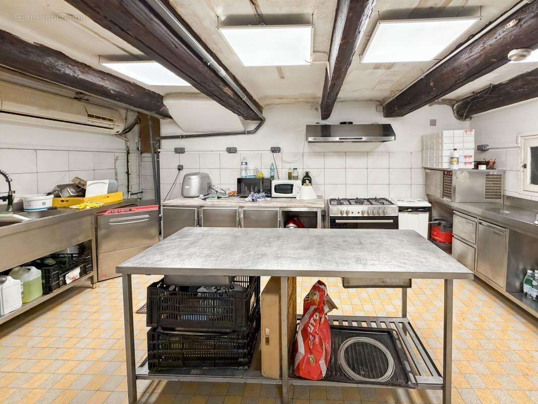 Commerce à PIERREFEU-DU-VAR