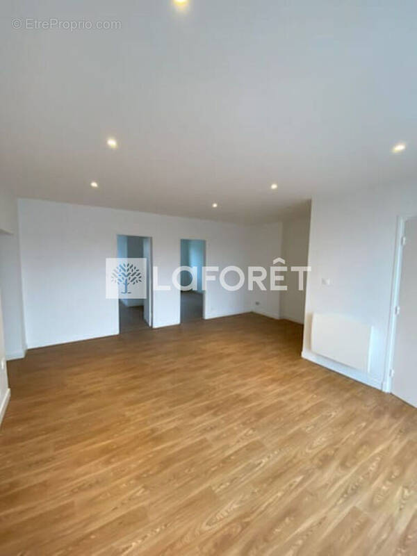 Appartement à CAMIERS