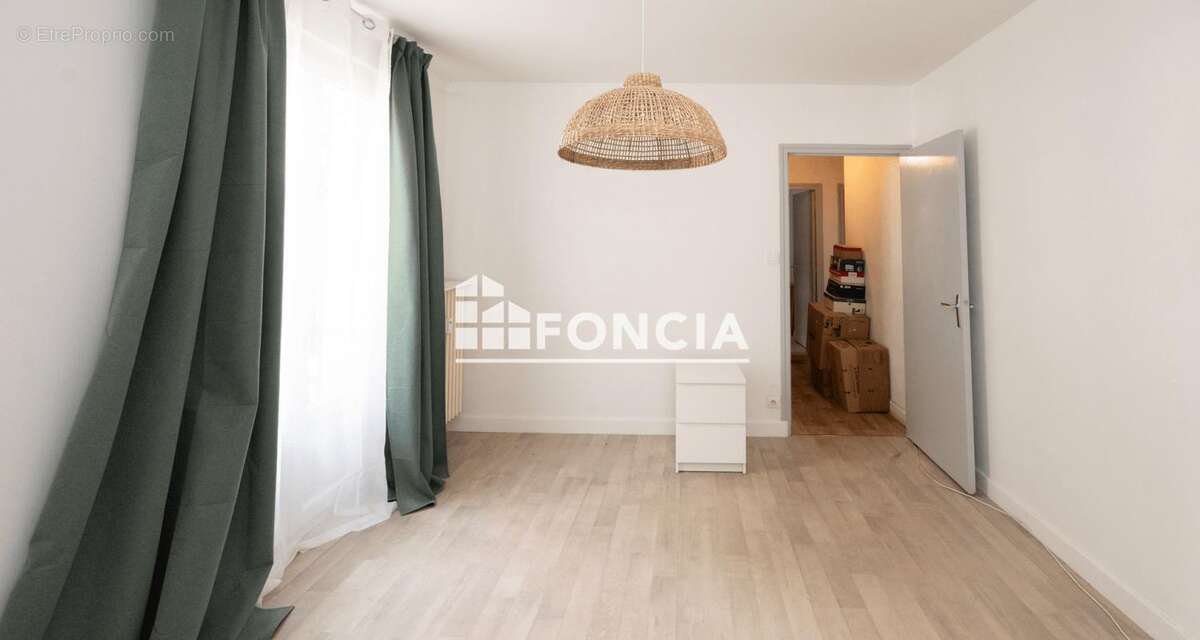 Appartement à TOURNON-SUR-RHONE