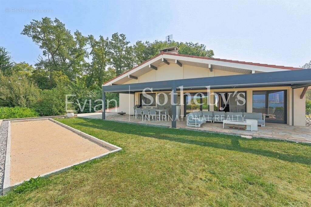 Villa à Chens-sur-Léman avec piscine et annexe - photo 9