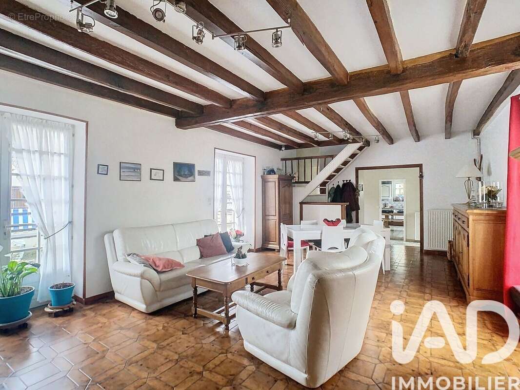 Maison 141 m² à Broyes  - photo 2