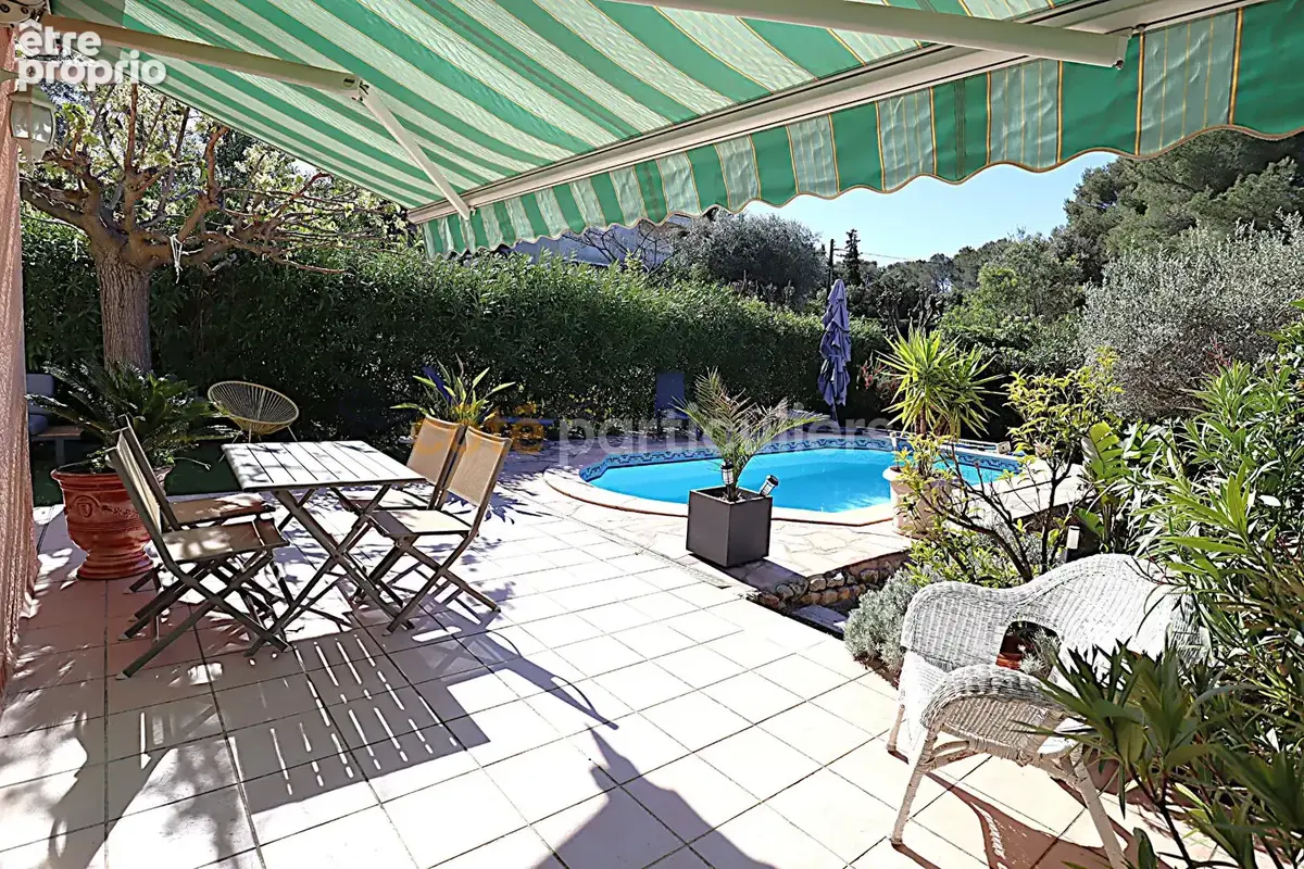 Boulouris Villa 125m² 4 pièces avec piscine sur terrain 709m² - photo 14