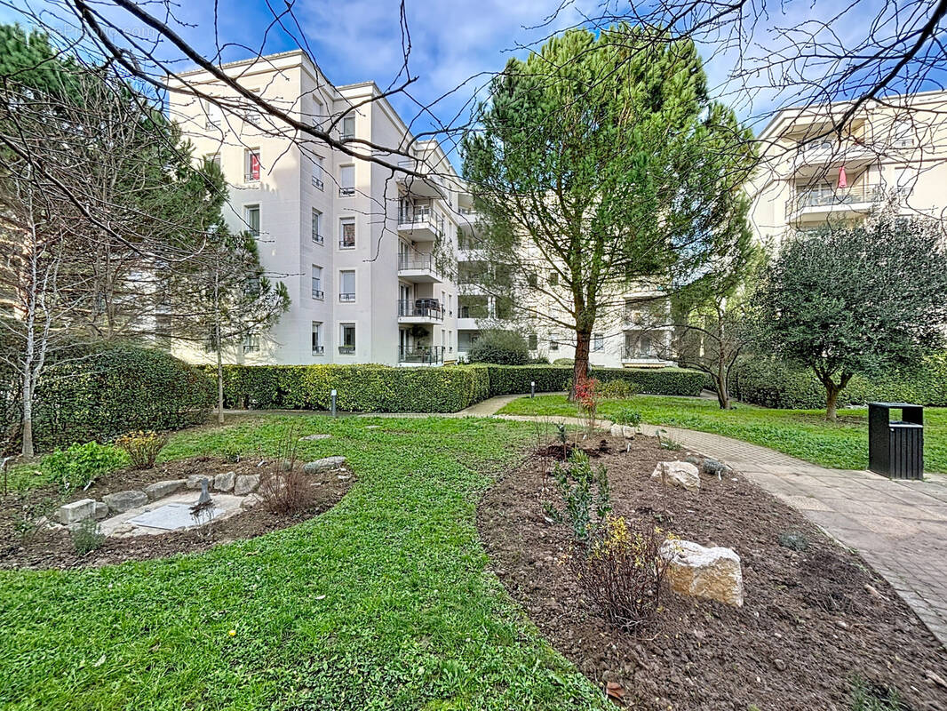 Appartement à TASSIN-LA-DEMI-LUNE