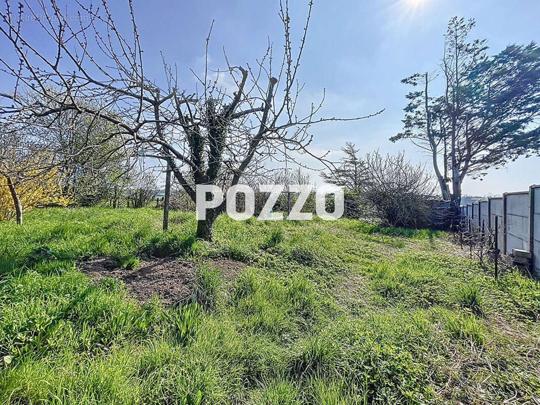 Maison à HEUGUEVILLE-SUR-SIENNE