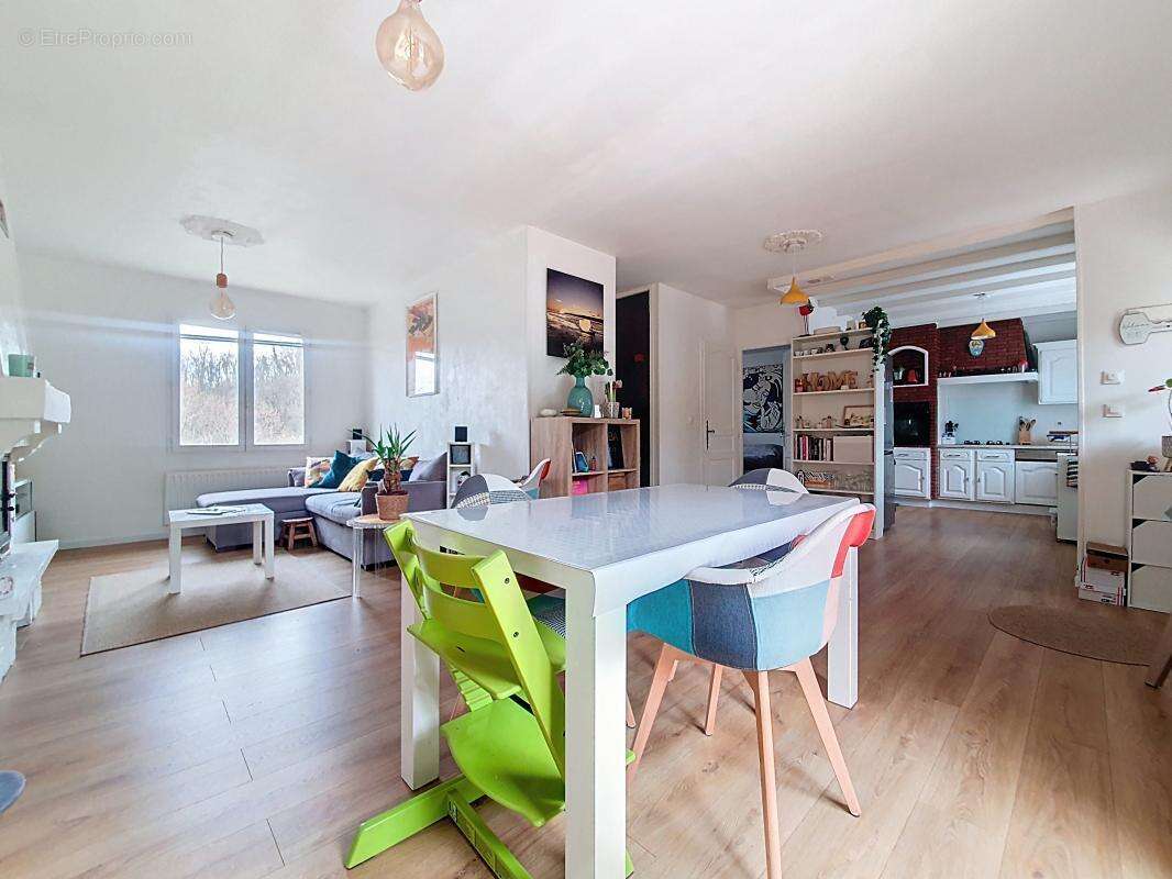 Maison à CHASSE-SUR-RHONE