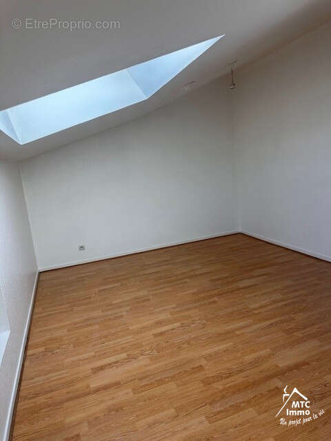 Appartement à LOYETTES