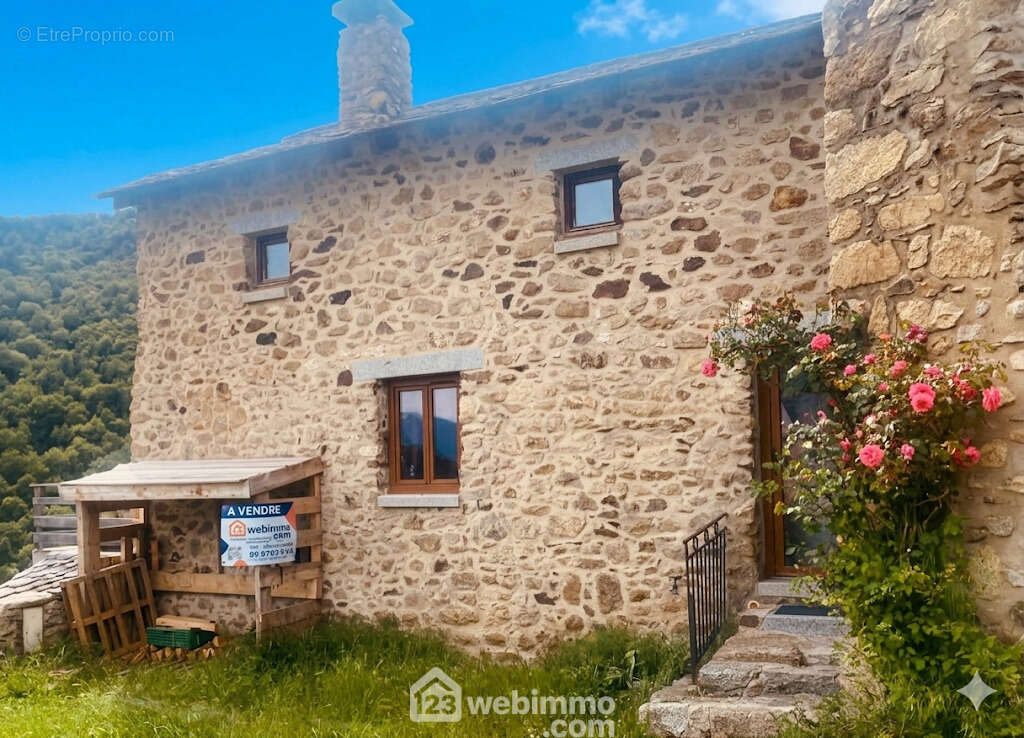 Maison à SANSA