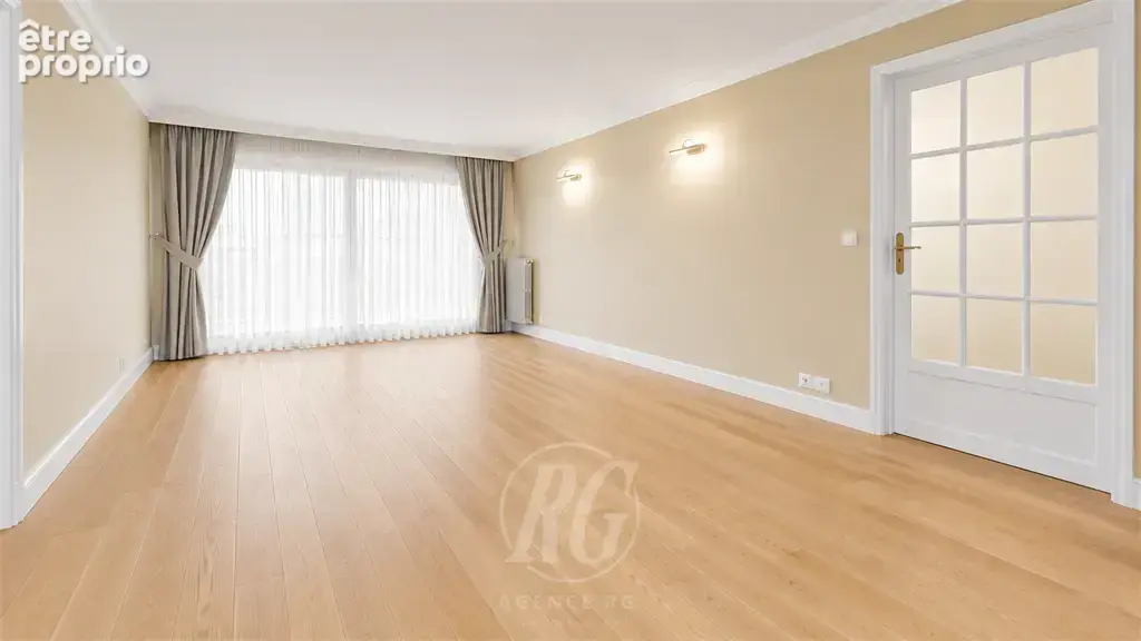 Appartement 3 pièces en excellent état en centre-ville - photo 2