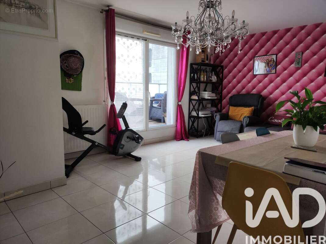 Photo 2 - Appartement à GARGES-LES-GONESSE