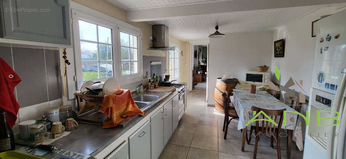 Maison à BOURCEFRANC-LE-CHAPUS