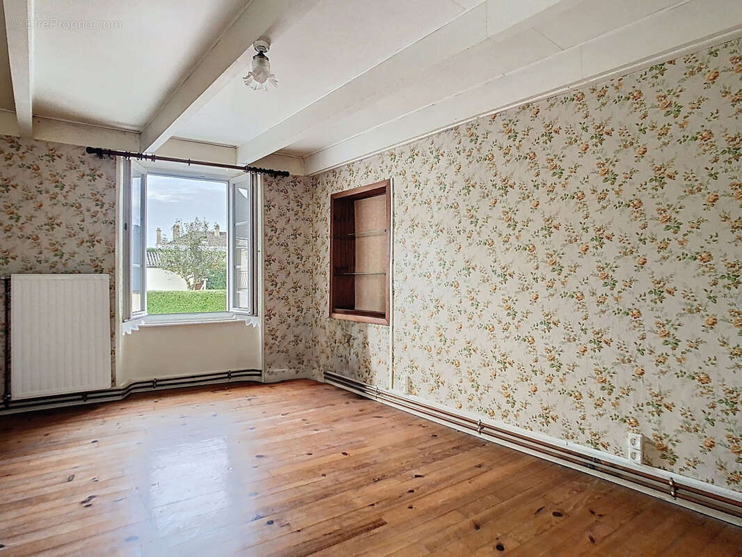 Maison à LA HAYE-DU-PUITS