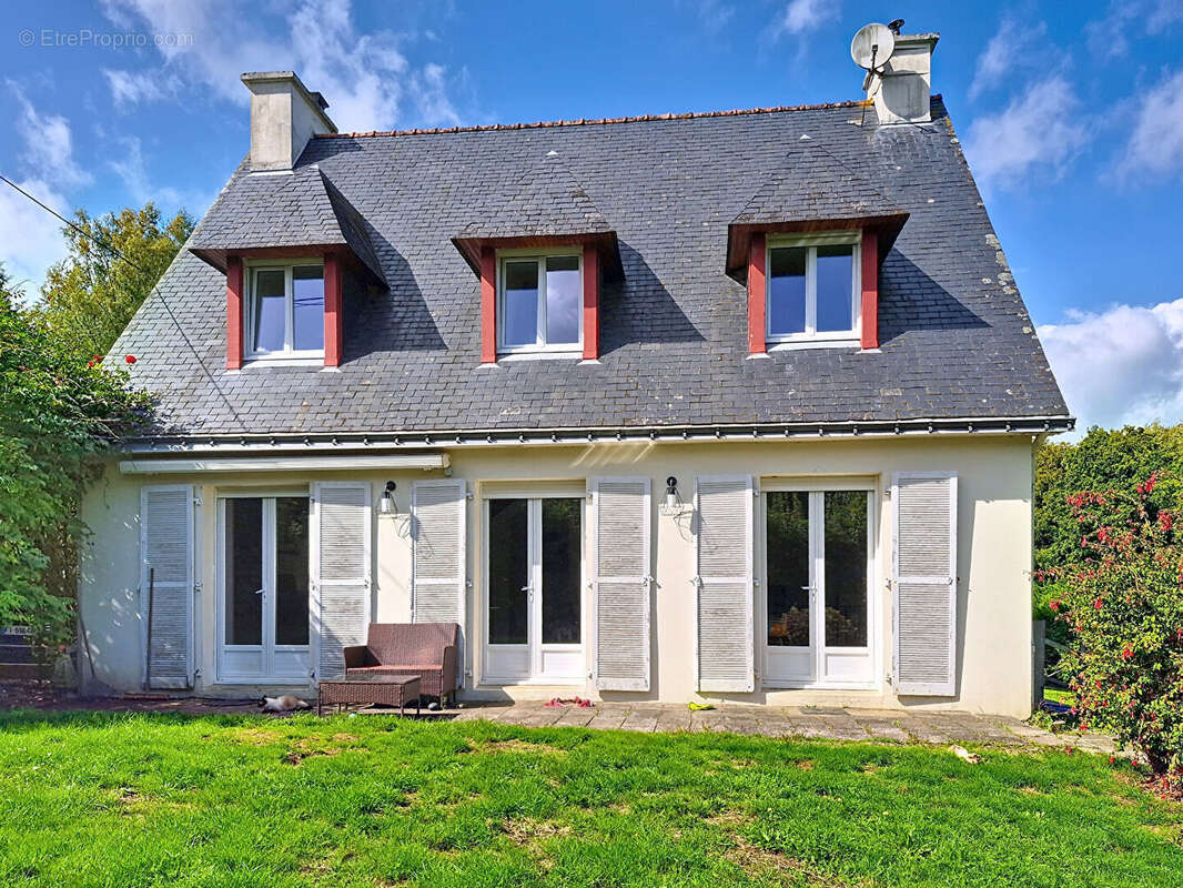 Maison à LE ROC-SAINT-ANDRE