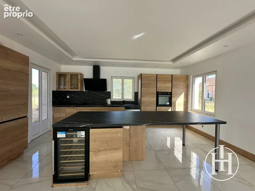 EXCLUSIVITÉ : Pavillon neuf de plain-pied   150 m2   4 chambres   4 000 m2 de terrain - photo 3