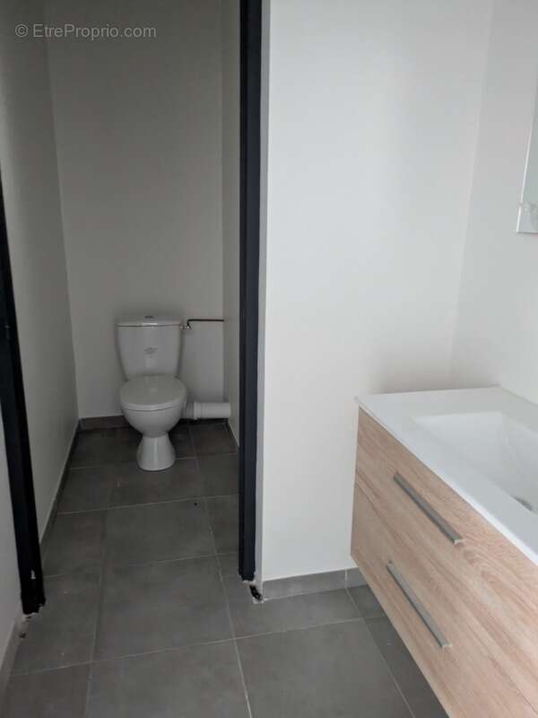 Commerce à SAINT-MARTIN-LE-VINOUX