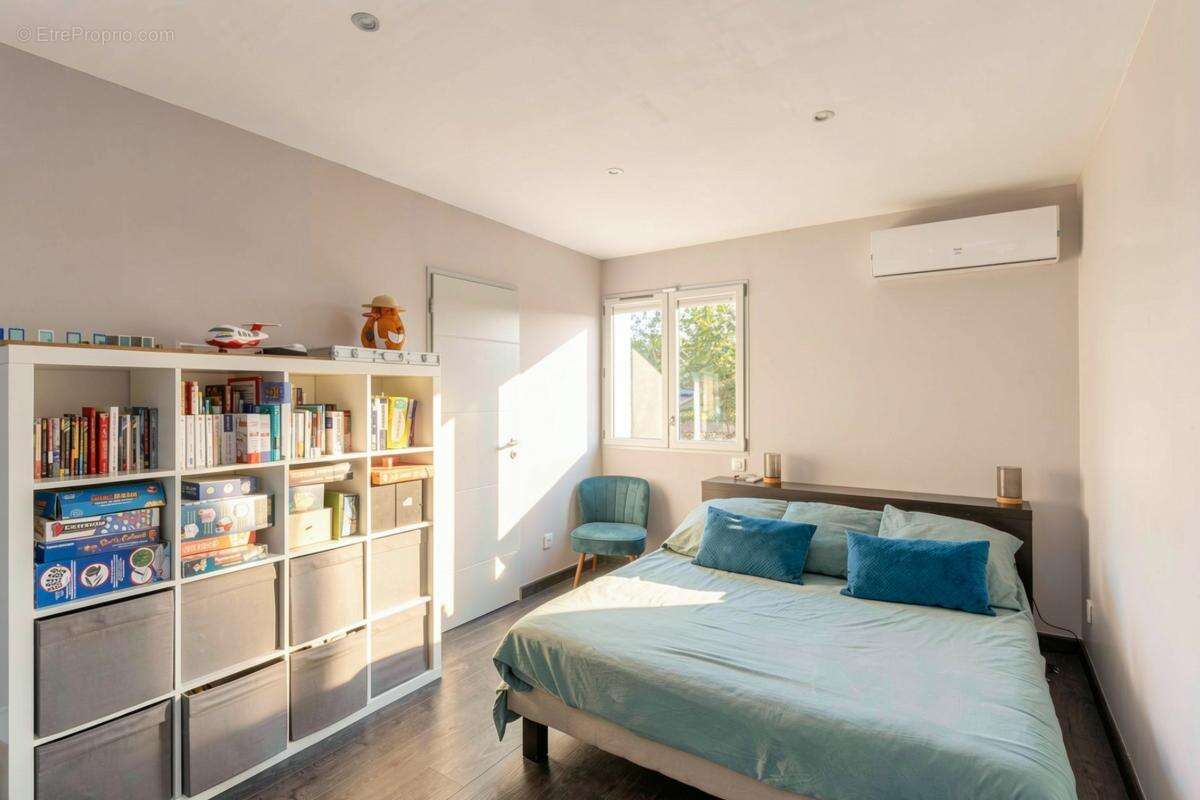 Maison 285 m² à Corbas  - photo 20