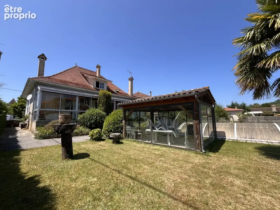 Maison 6 pièces 137 m² · à Saint-Cere · 137 m² · 219 000 €