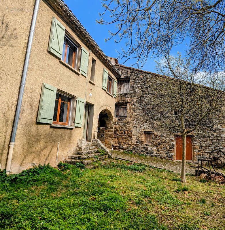 Maison à TERMES