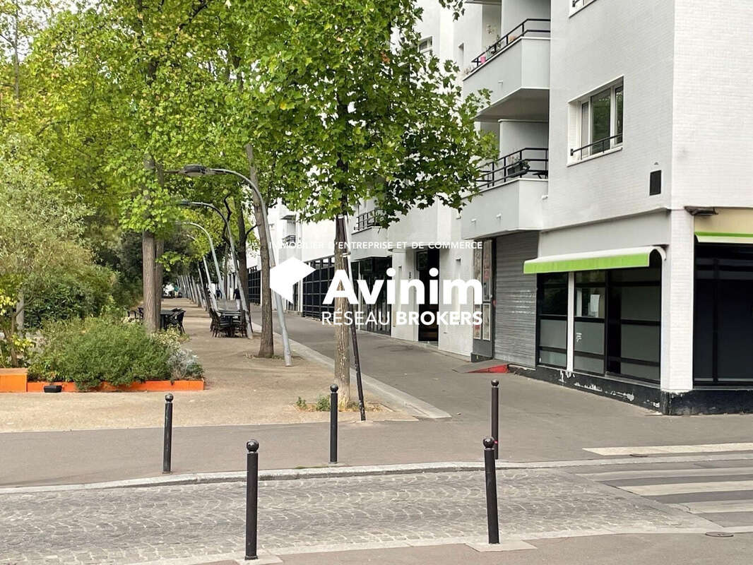 Commerce 230 m² à Paris-19e  - photo 4