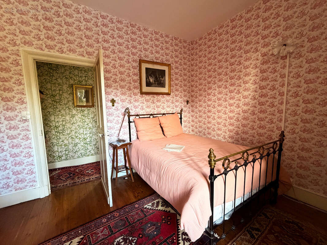 Maison à RAZAC-SUR-L'ISLE