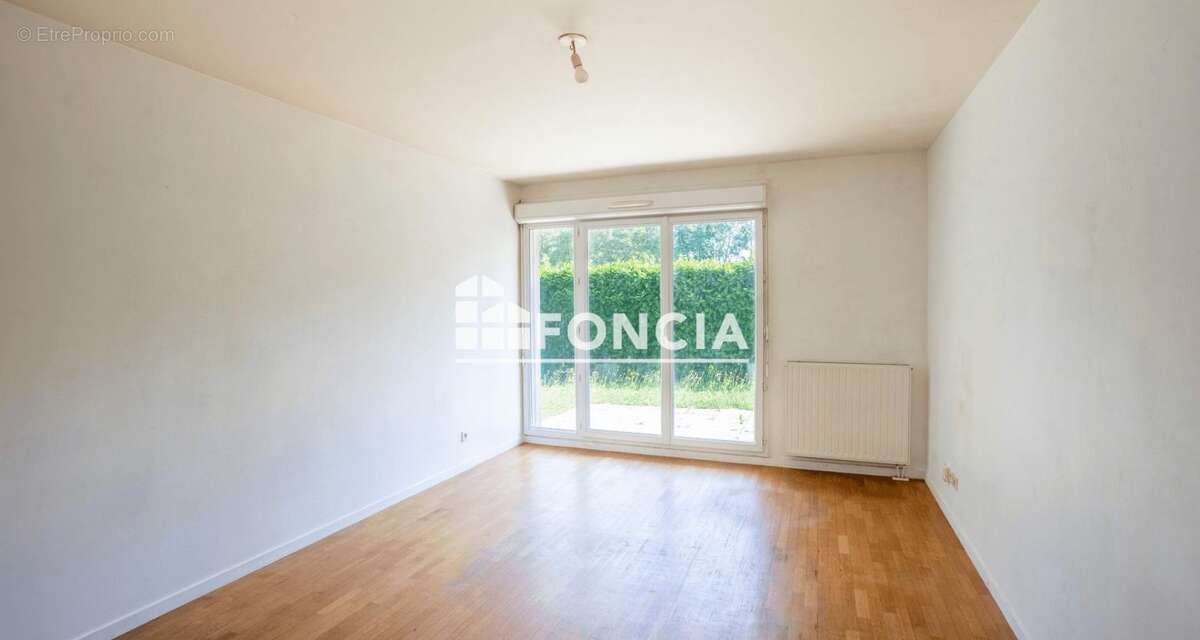 Appartement à ELANCOURT