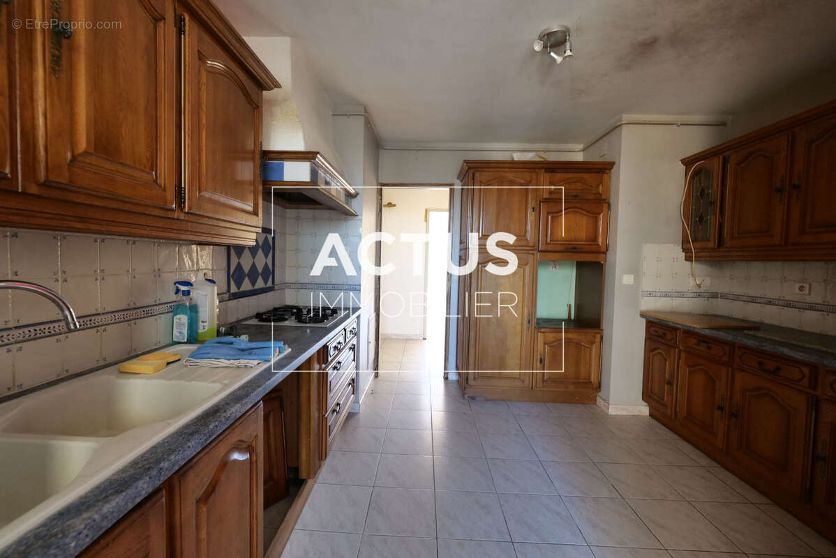 Appartement à SALON-DE-PROVENCE