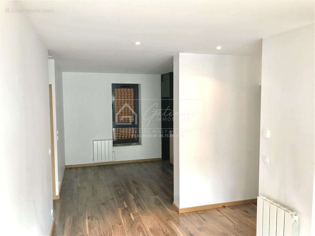 Appartement à MILLY-LA-FORET